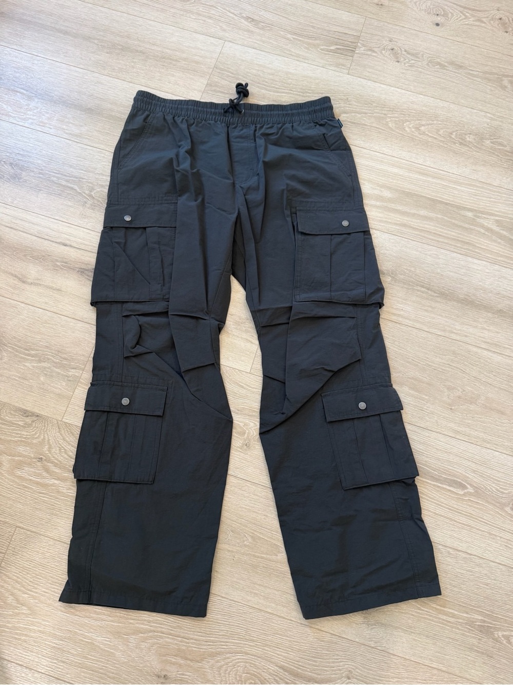 PacSun Black Utility Cargo Pants with Snap Pockets